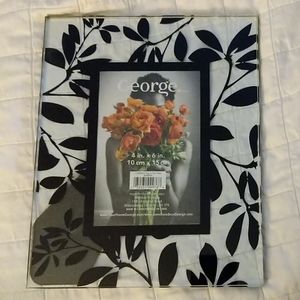 Brand new George clear glass w/black picture frame
